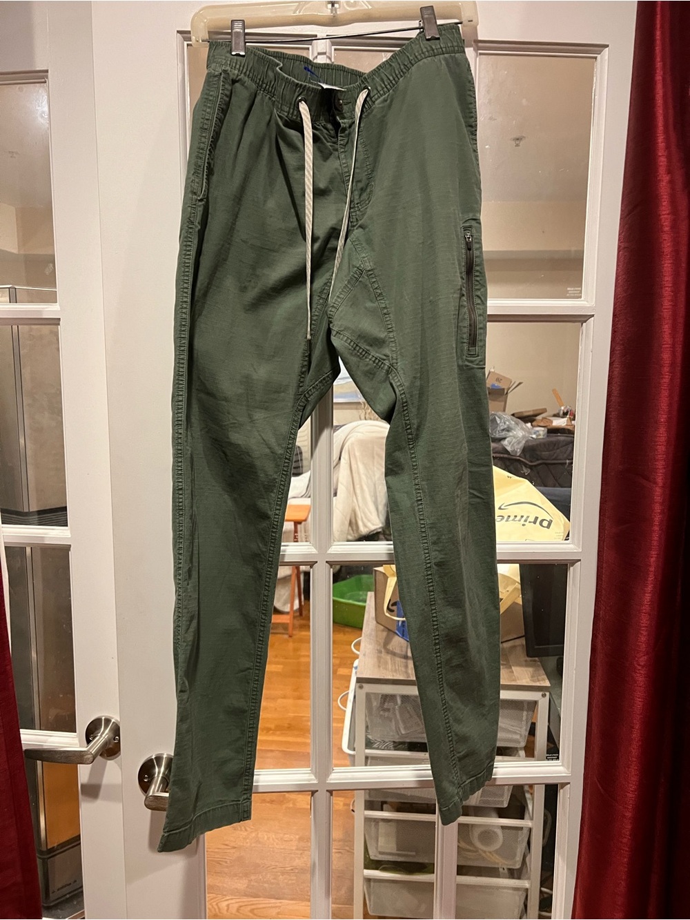 Vuori Olive Green Cargo Joggers with Drawstring
